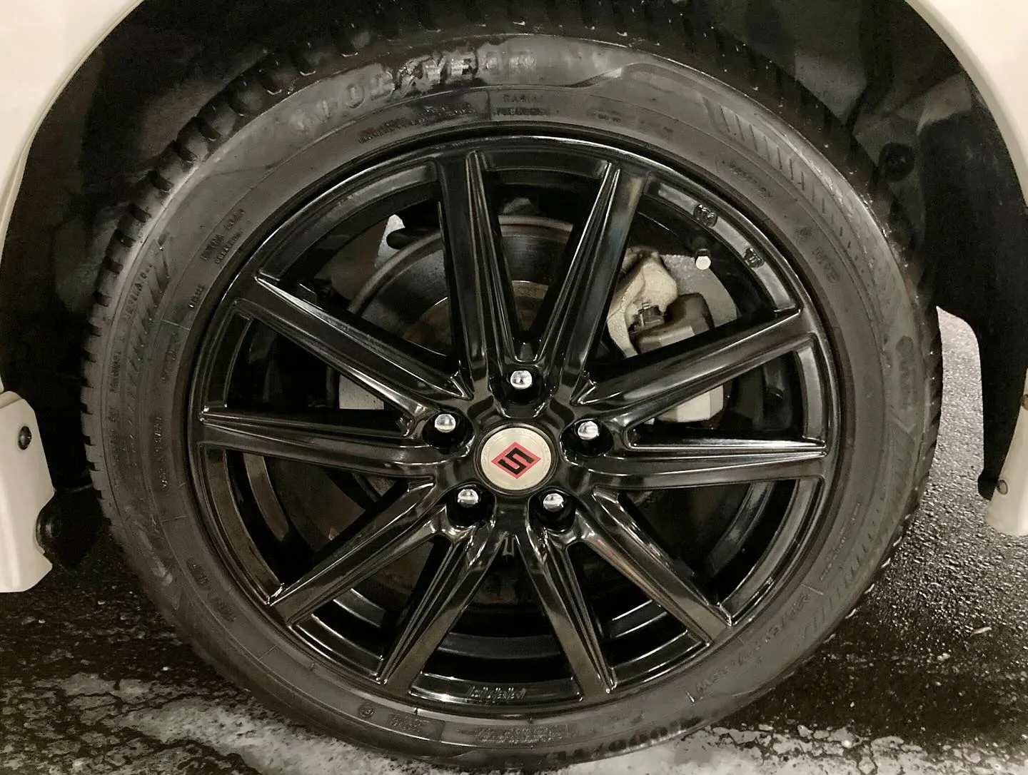 下館ドンキ🐧 明日より出店🎶 プリウスα ご新規様🚘