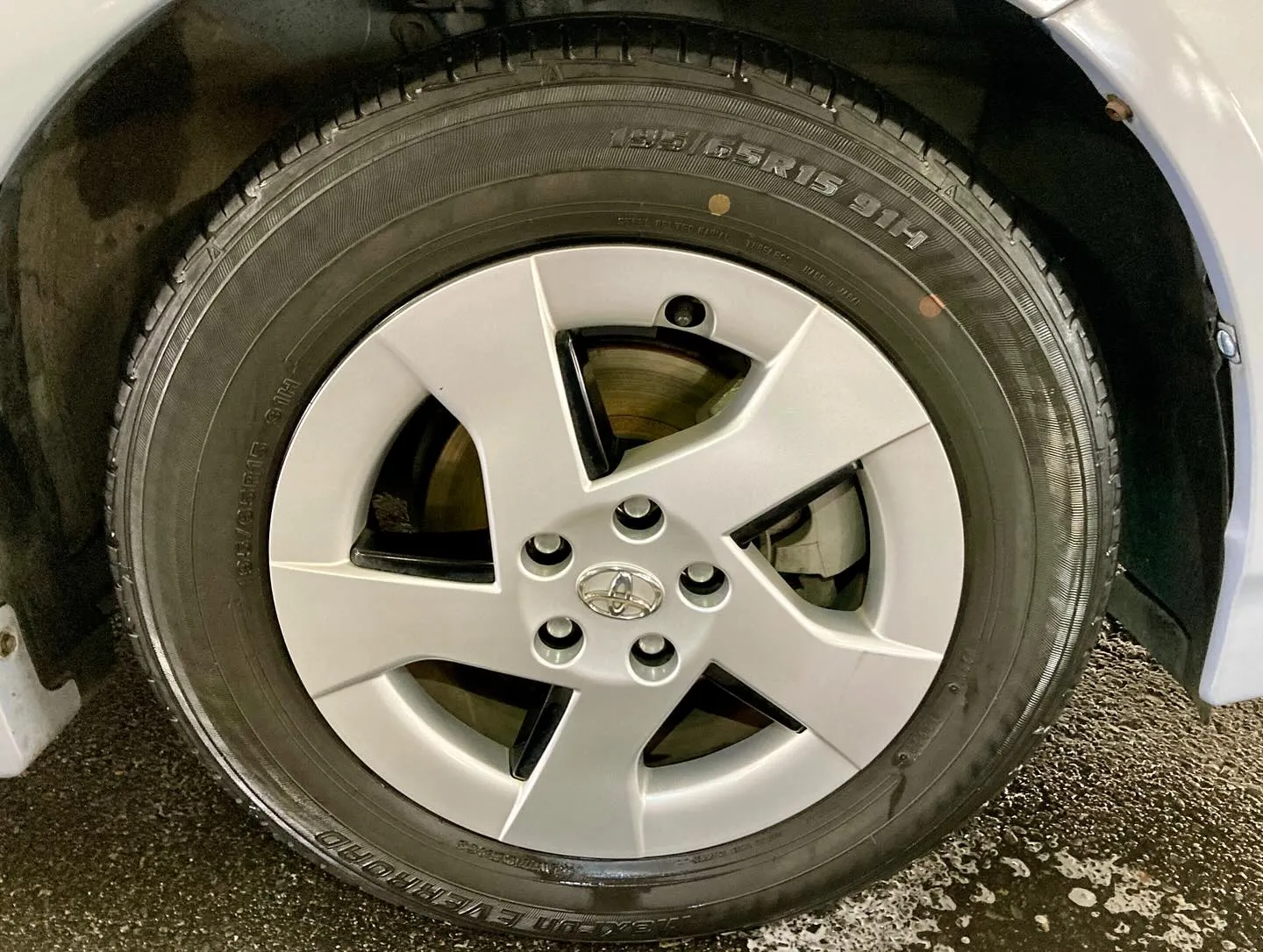 下館ドンキ🐧 明日よりイベント再開🎶 プリウス ご新規様🚘